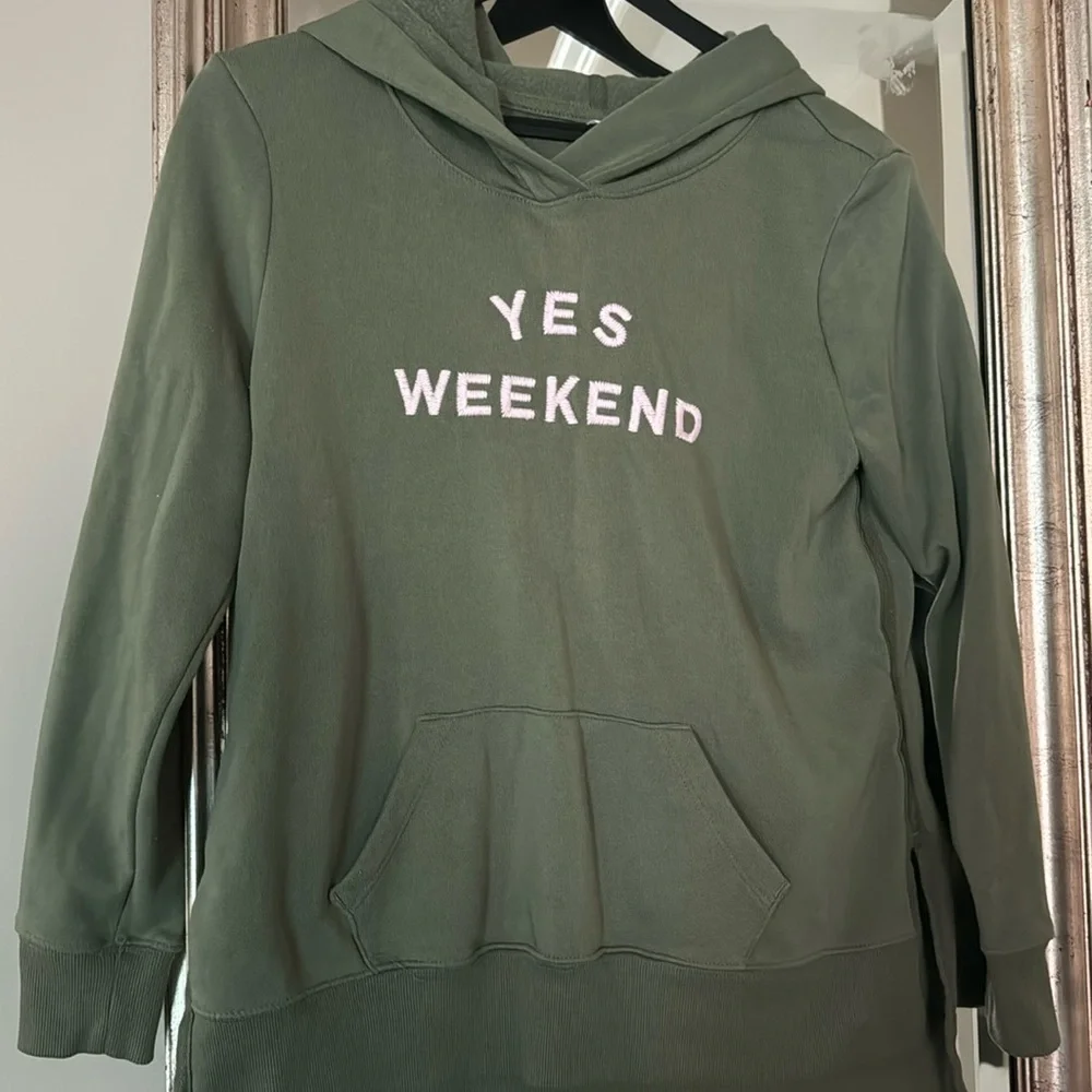 “Yes Weekend” Sweatshirt - Picture 1 of 4